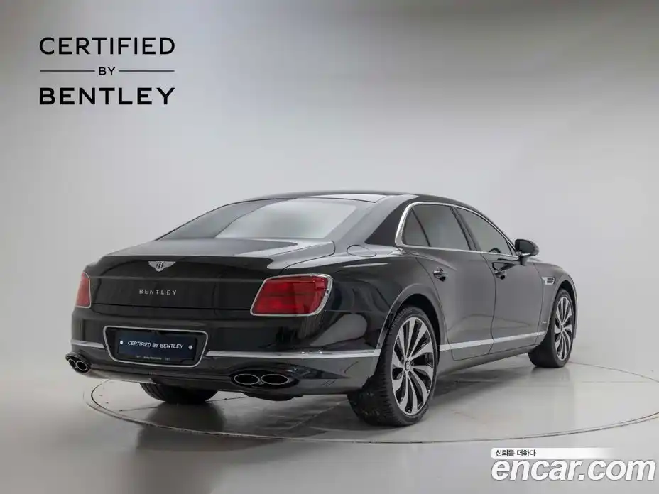 Bentley Flying Spur 2024 4.0 гидро, фото 4