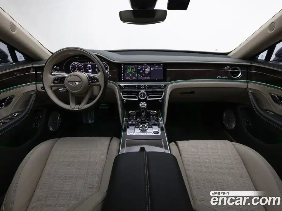 Bentley Flying Spur 2024 4.0 гидро, фото 6