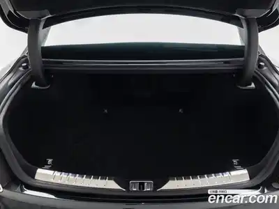Bentley Flying Spur 2024 4.0 гидро, миниатюра 9