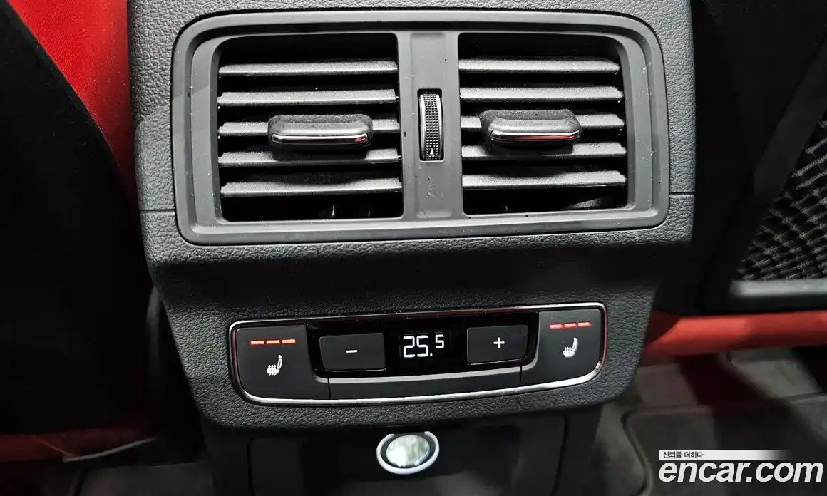 Audi SQ5 2020 3.0 гидро в Москве № 1148237, фото 17