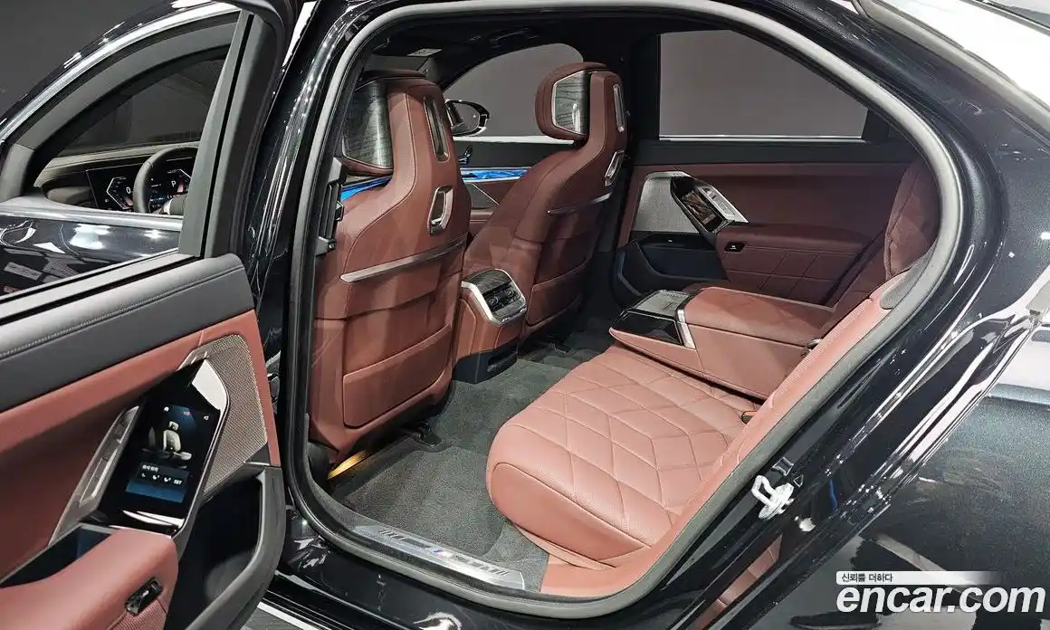 BMW 7-Series 2024 3.0 гидро в Москве № 1247776, фото 23