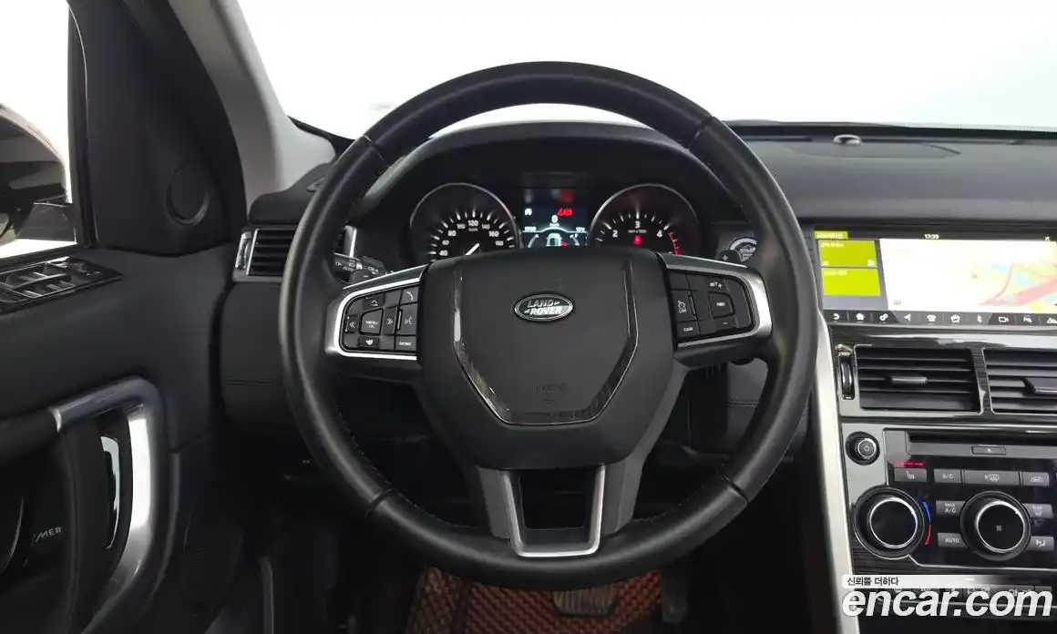 Land Rover Discovery Sport 2018 2.0 гидро в Москве № 1292965, фото 19