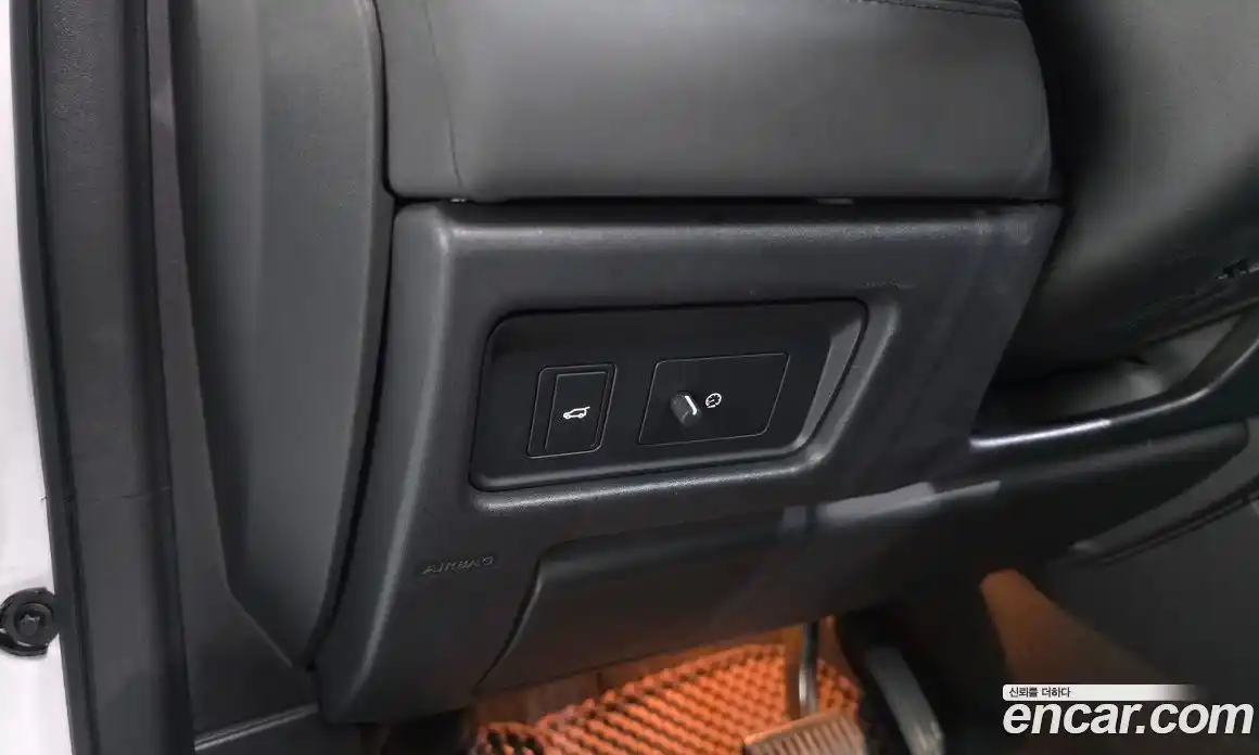 Land Rover Discovery Sport 2018 2.0 гидро в Москве № 1292965, фото 27