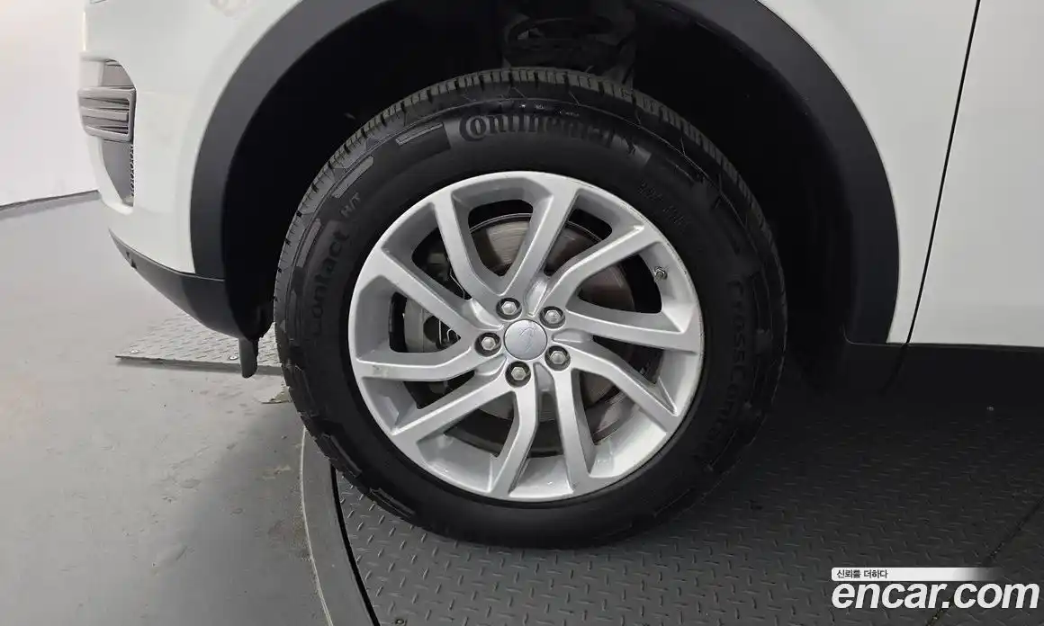 Land Rover Discovery Sport 2018 2.0 гидро в Москве № 1292965, фото 5
