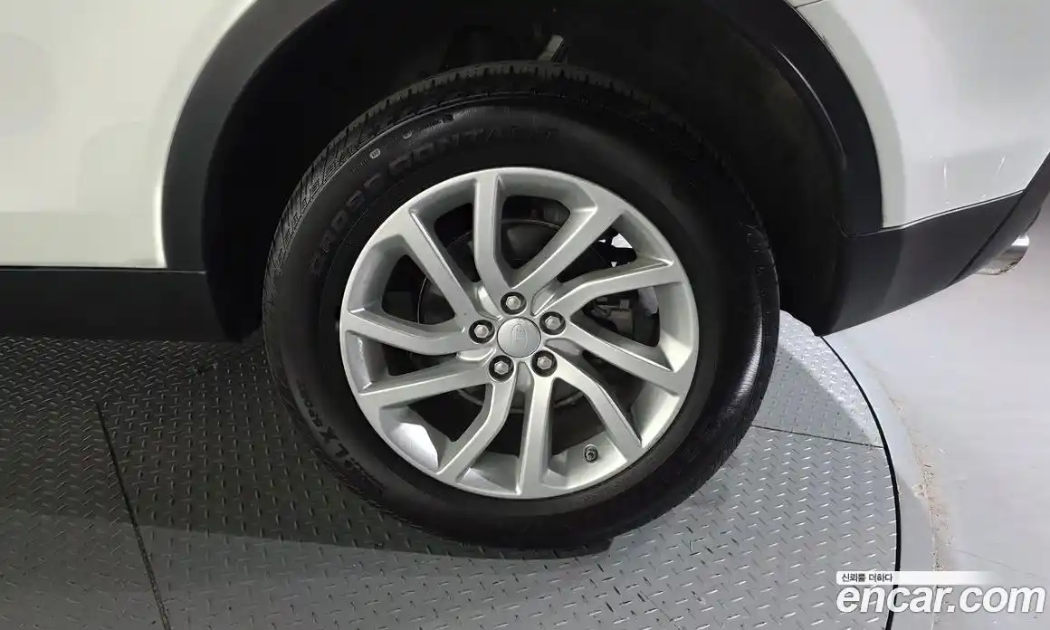 Land Rover Discovery Sport 2018 2.0 гидро в Москве № 1292965, фото 7