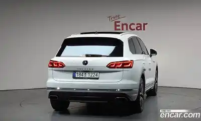 Volkswagen Touareg 2023 3.0 гидро в Москве № 1293873, миниатюра 3