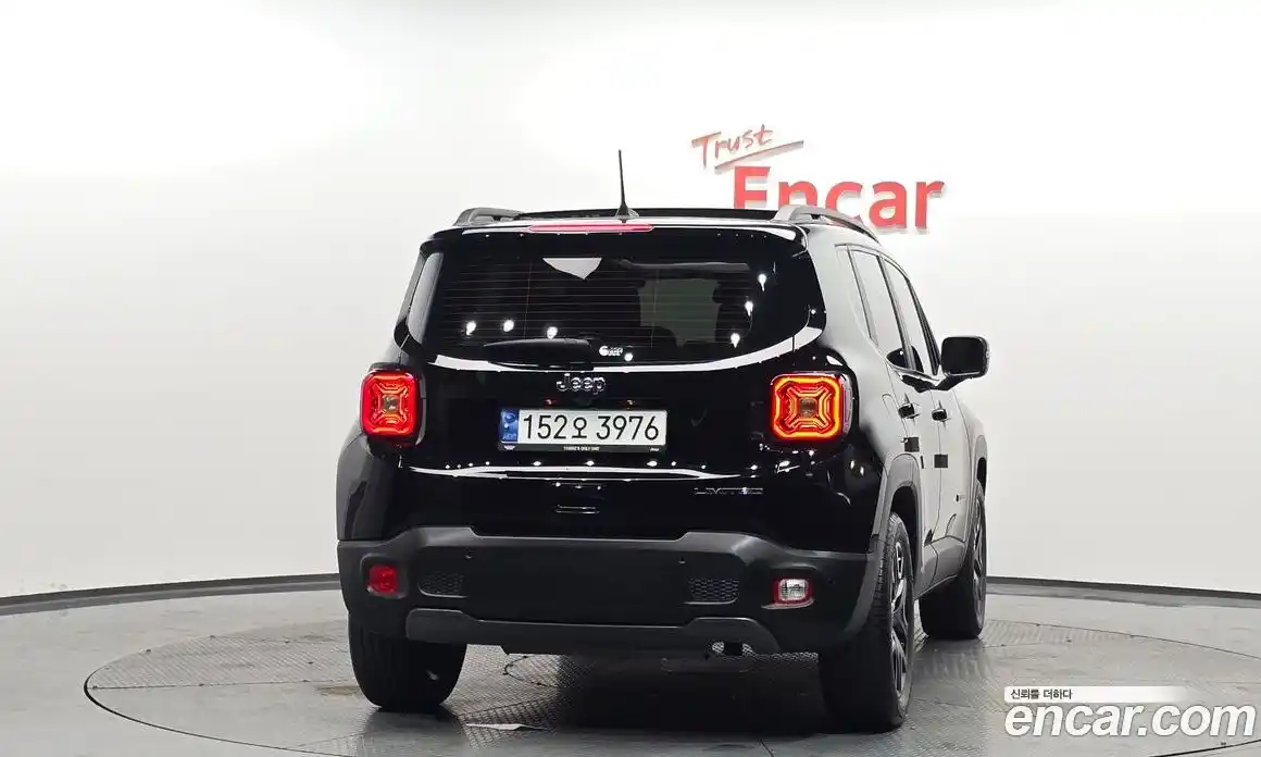 Jeep Renegade 2023 1.3 гидро в Москве № 1294128, фото 3