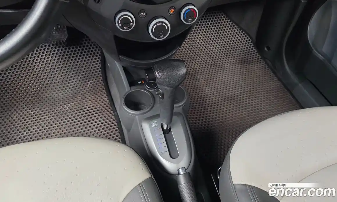 Chevrolet Spark 2011 1.0 гидро в Москве № 1319897, фото 12