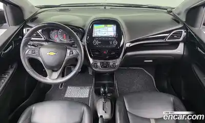 Chevrolet Spark 2018 1.0 гидро в Москве № 1320304, миниатюра 10