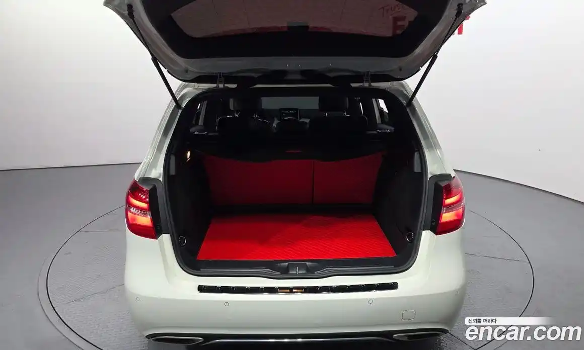 Mercedes-Benz B-Class 2018 2.0 гидро в Москве № 1322253, фото 26