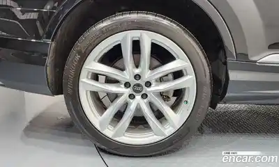 Audi Q7 2023 3.0 гидро в Москве № 1322422, миниатюра 5
