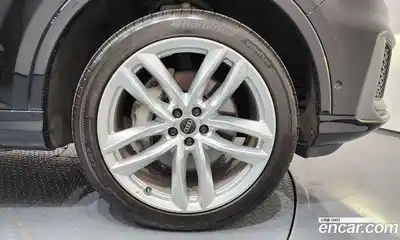 Audi Q7 2023 3.0 гидро в Москве № 1322422, миниатюра 7
