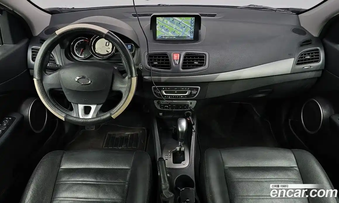 Renault SM3 2017 1.6 гидро в Москве № 1346670, фото 9