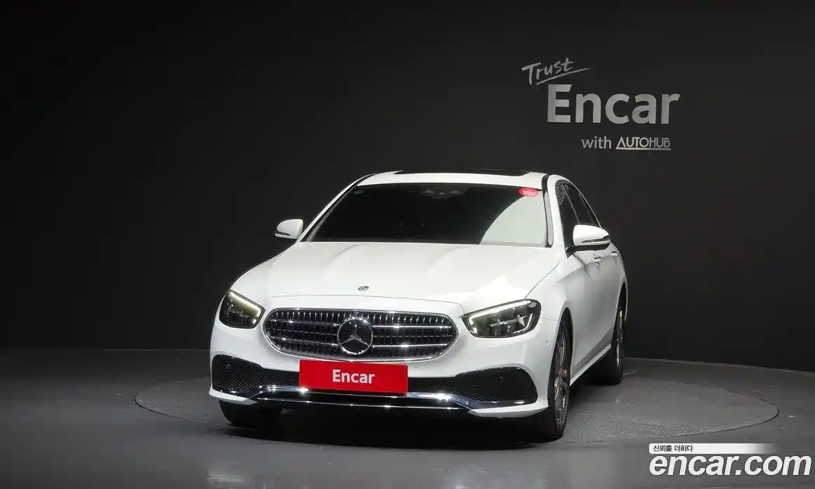Mercedes-Benz E-Class 2022 2.0 гидро в Москве № 1348006, фото 3