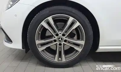 Mercedes-Benz E-Class 2022 2.0 гидро в Москве № 1348006, миниатюра 5