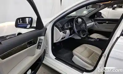 Mercedes-Benz C-Class 2008 1.8 гидро в Москве № 1348199, миниатюра 12