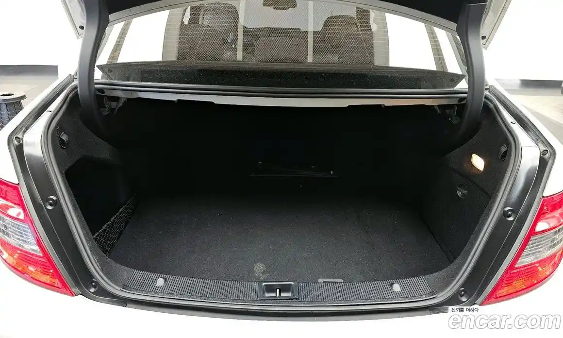 Mercedes-Benz C-Class 2008 1.8 гидро в Москве № 1348199, фото 25