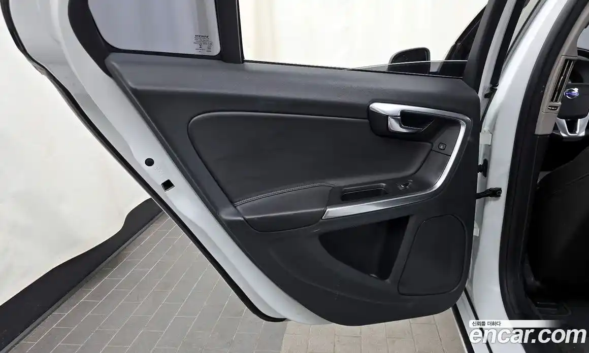 Volvo S60 2017 2.0 гидро в Москве № 1348847, фото 15
