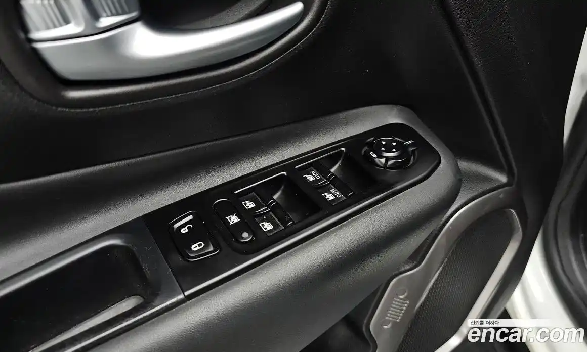 Jeep Renegade 2022 1.3 гидро в Москве № 1350505, фото 30
