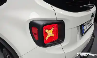 Jeep Renegade 2022 1.3 гидро в Москве № 1350505, миниатюра 9