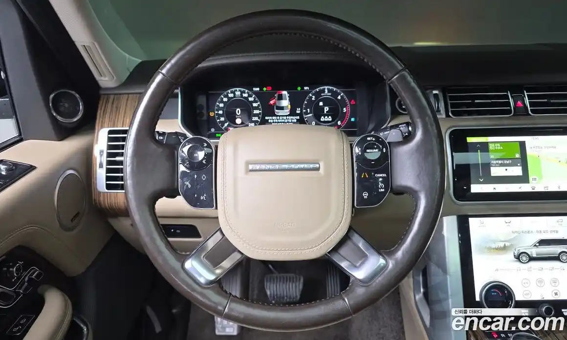 Land Rover Range-Rover 2018 4.4 гидро в Москве № 1405176, фото 19