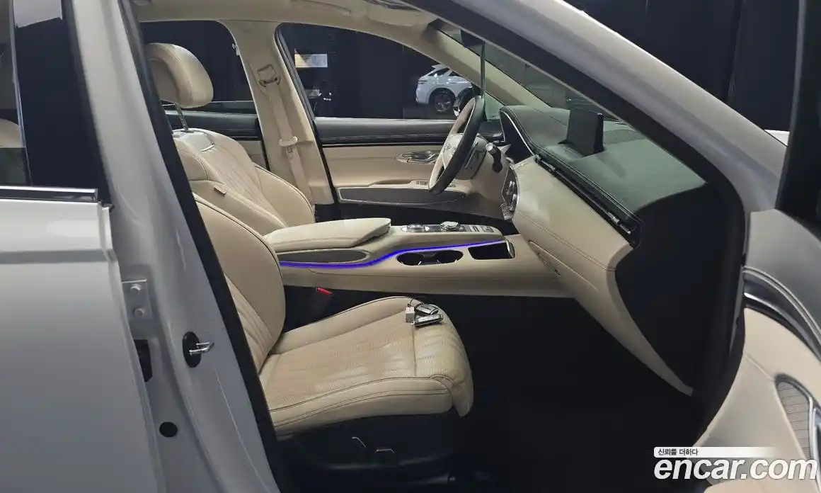 Genesis GV70 2023 2.5 гидро в Москве, фото 16