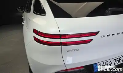 Genesis GV70 2023 2.5 гидро в Москве, миниатюра 9