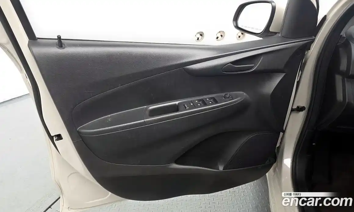 Chevrolet Spark 2016 1.0 гидро в Москве, фото 14