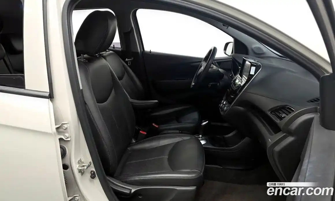Chevrolet Spark 2016 1.0 гидро в Москве, фото 16