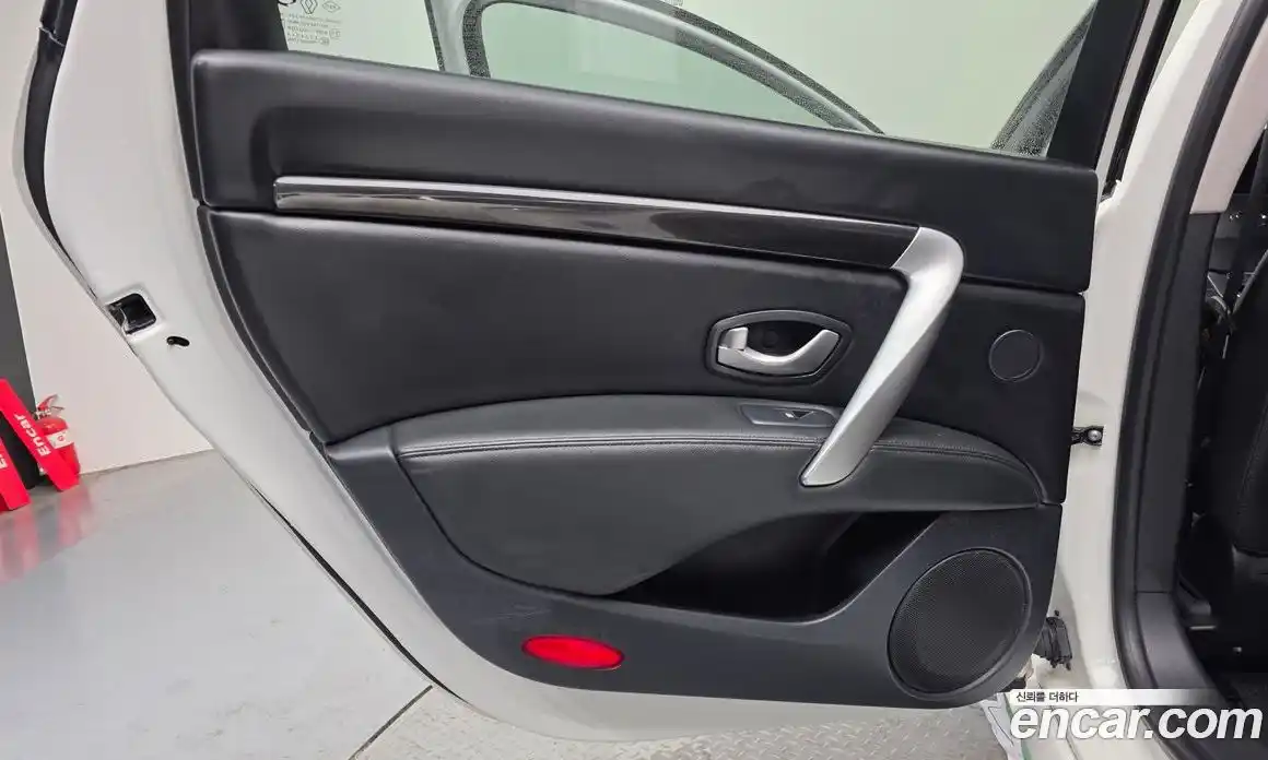 Renault SM7 2017 2.0 гидро в Москве № 1420744, фото 15