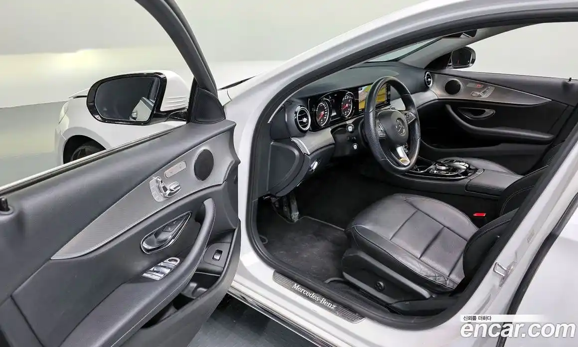Mercedes-Benz E-Class 2018 2.0 гидро в Москве № 1421961, фото 13