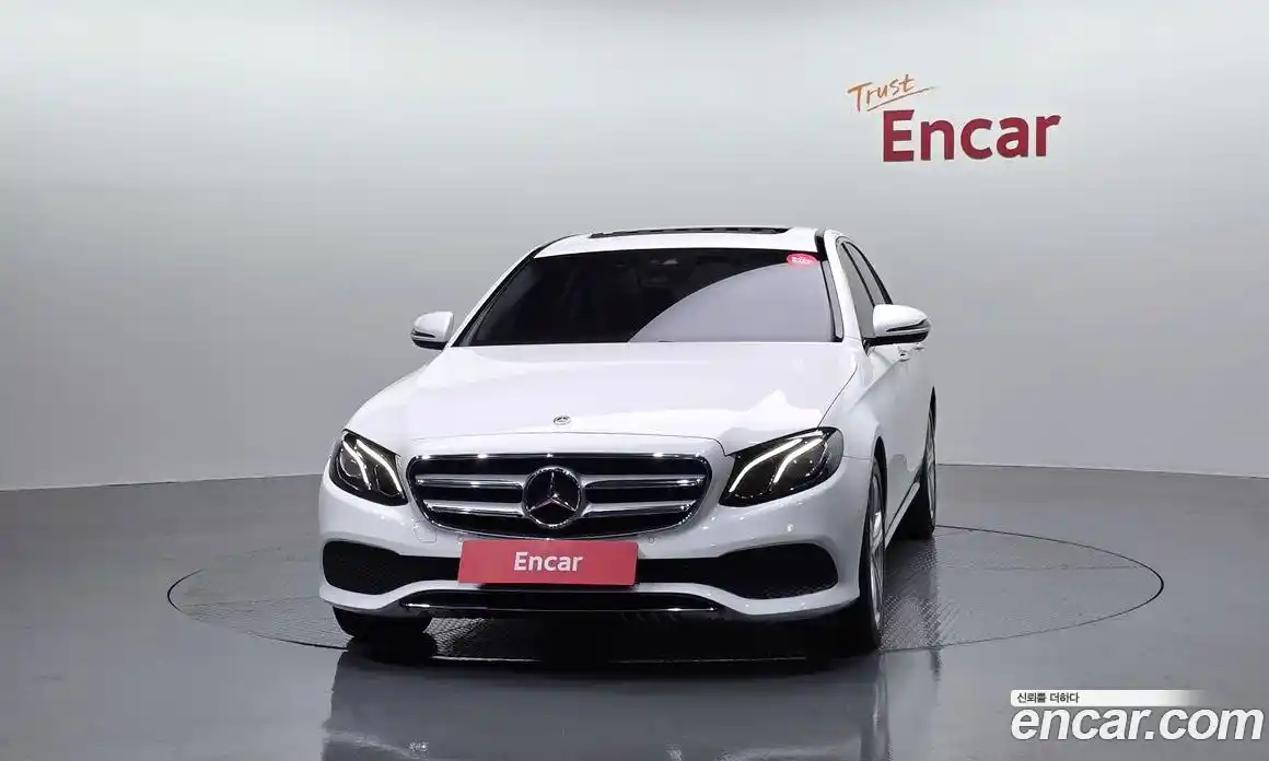 Mercedes-Benz E-Class 2018 2.0 гидро в Москве № 1421961, фото 3