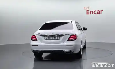 Mercedes-Benz E-Class 2018 2.0 гидро в Москве № 1421961, миниатюра 4