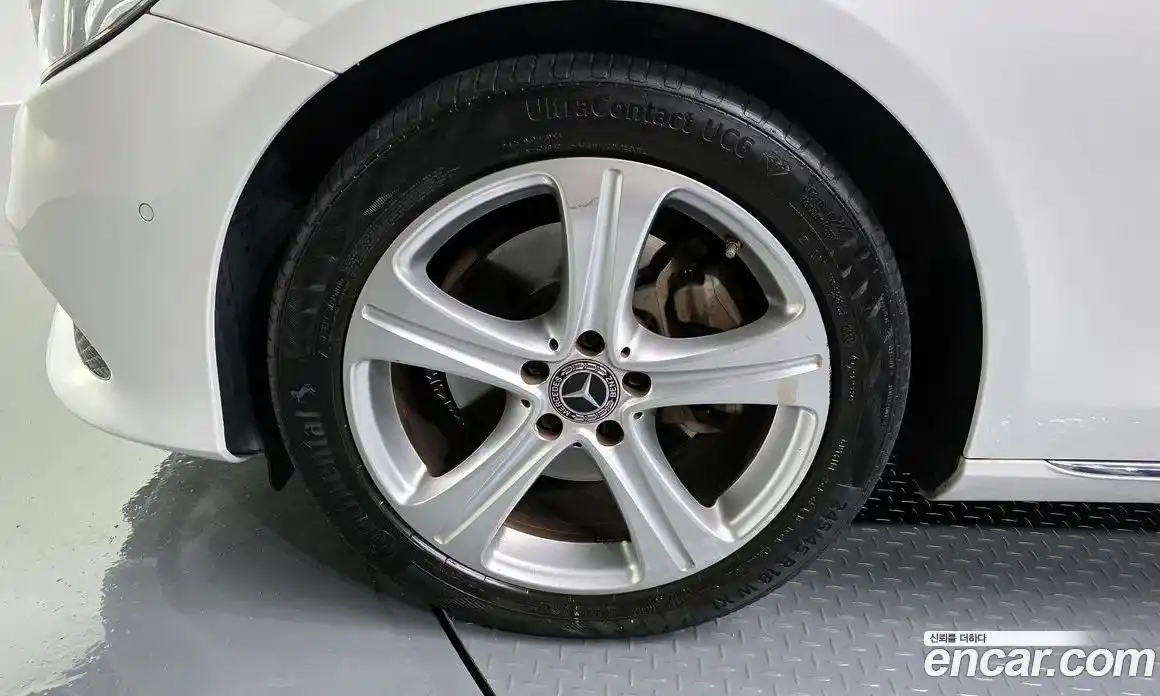 Mercedes-Benz E-Class 2018 2.0 гидро в Москве № 1421961, фото 5