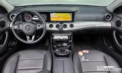 Mercedes-Benz E-Class 2018 2.0 гидро в Москве № 1421961, миниатюра 10
