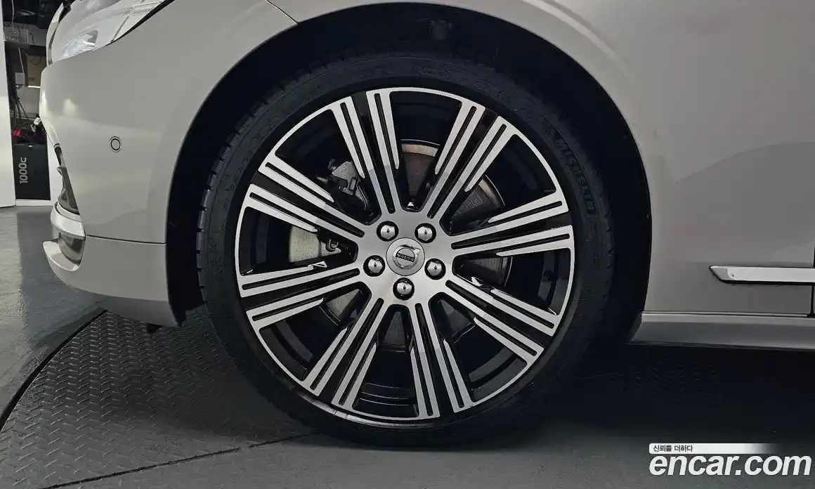 Volvo S90 2024 2.0 гидро в Москве № 1422880, фото 4