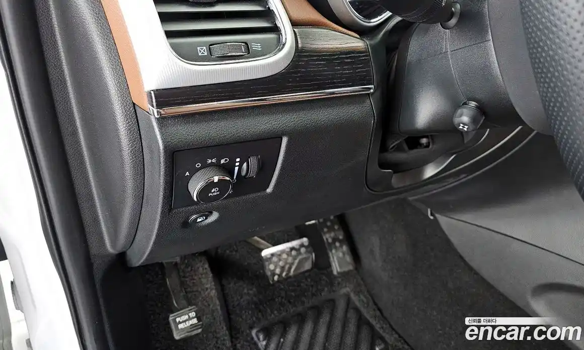 Jeep Cherokee 2021 3.6 гидро в Москве № 1424362, фото 28