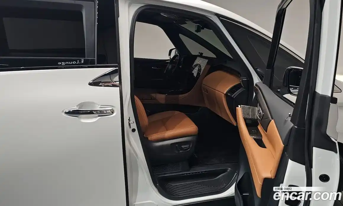 Toyota Alphard 2024 2.5 гидро в Москве № 1424455, фото 15