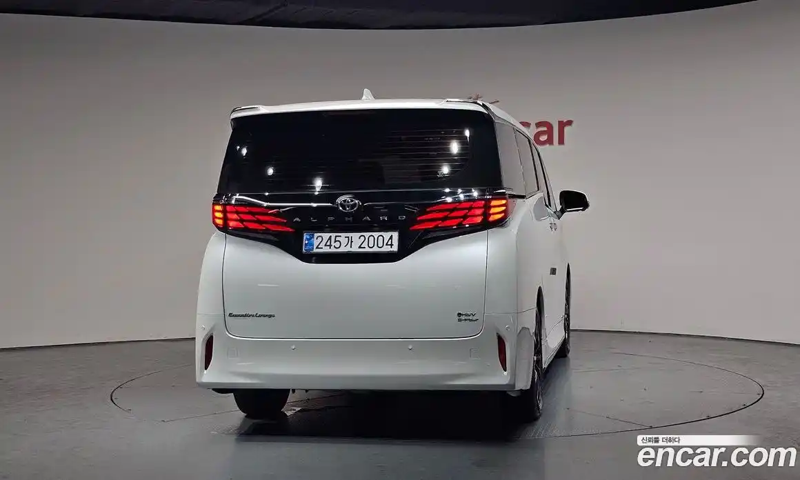Toyota Alphard 2024 2.5 гидро в Москве № 1424455, фото 3