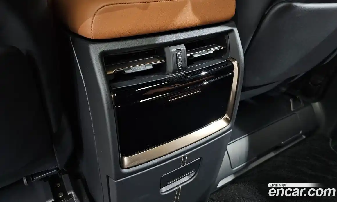 Toyota Alphard 2024 2.5 гидро в Москве № 1424455, фото 31