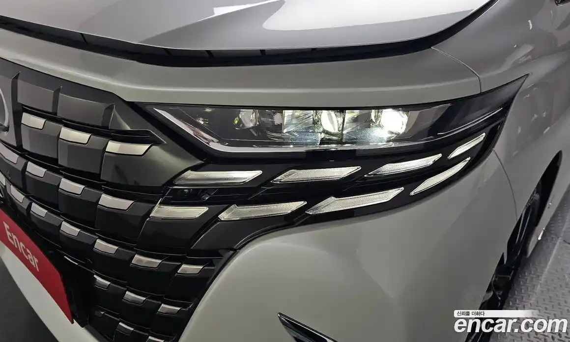 Toyota Alphard 2024 2.5 гидро в Москве № 1424455, фото 7