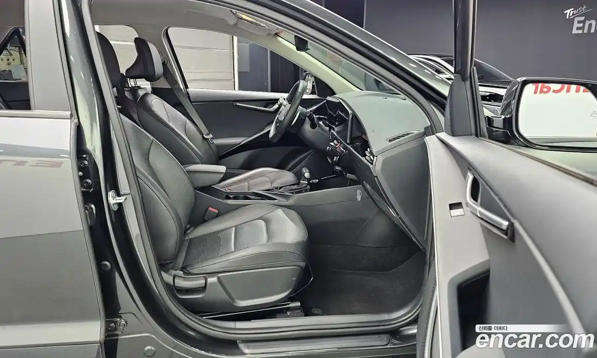 Kia Niro 2022 1.6 гидро в Москве № 1538500, фото 17