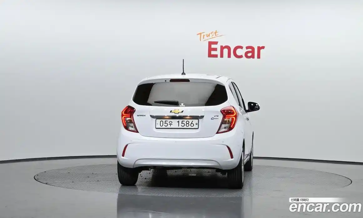 Chevrolet Spark 2018 1.0 гидро в Москве № 1541296, фото 4