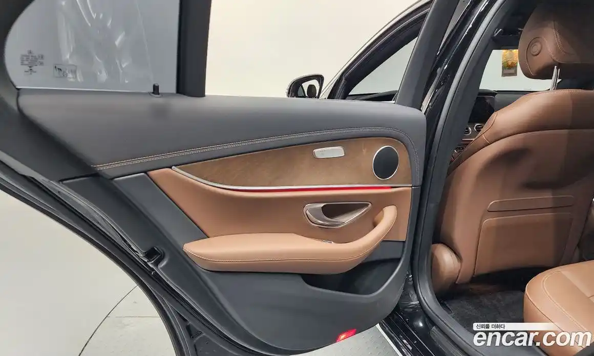 Mercedes-Benz E-Class 2022 2.0 гидро в Москве № 1545182, фото 15