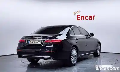 Mercedes-Benz E-Class 2022 2.0 гидро в Москве № 1545182, миниатюра 2