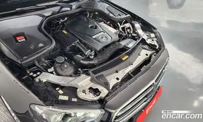 Mercedes-Benz E-Class 2022 2.0 гидро в Москве № 1545182, миниатюра 6