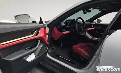 Porsche Taycan 2023 0.1 гидро в Москве № 1547109, миниатюра 12