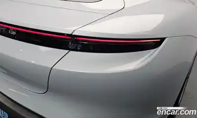 Porsche Taycan 2023 0.1 гидро в Москве № 1547109, миниатюра 8