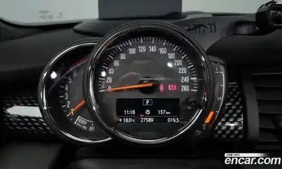 Mini Cooper Convertible 2020 2.0 гидро в Москве № 1548006, миниатюра 11