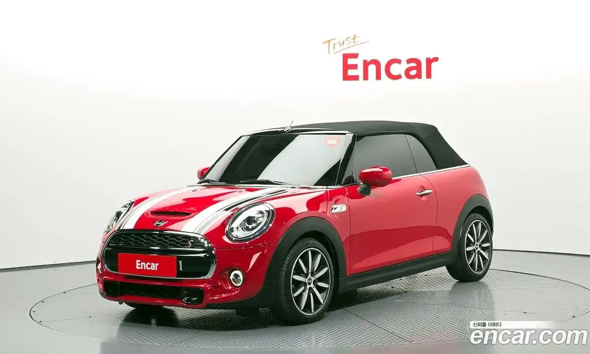 Mini Cooper Convertible 2020 2.0 гидро в Москве № 1548006, фото 25